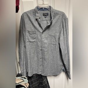 Men’s Large Gray Button Up